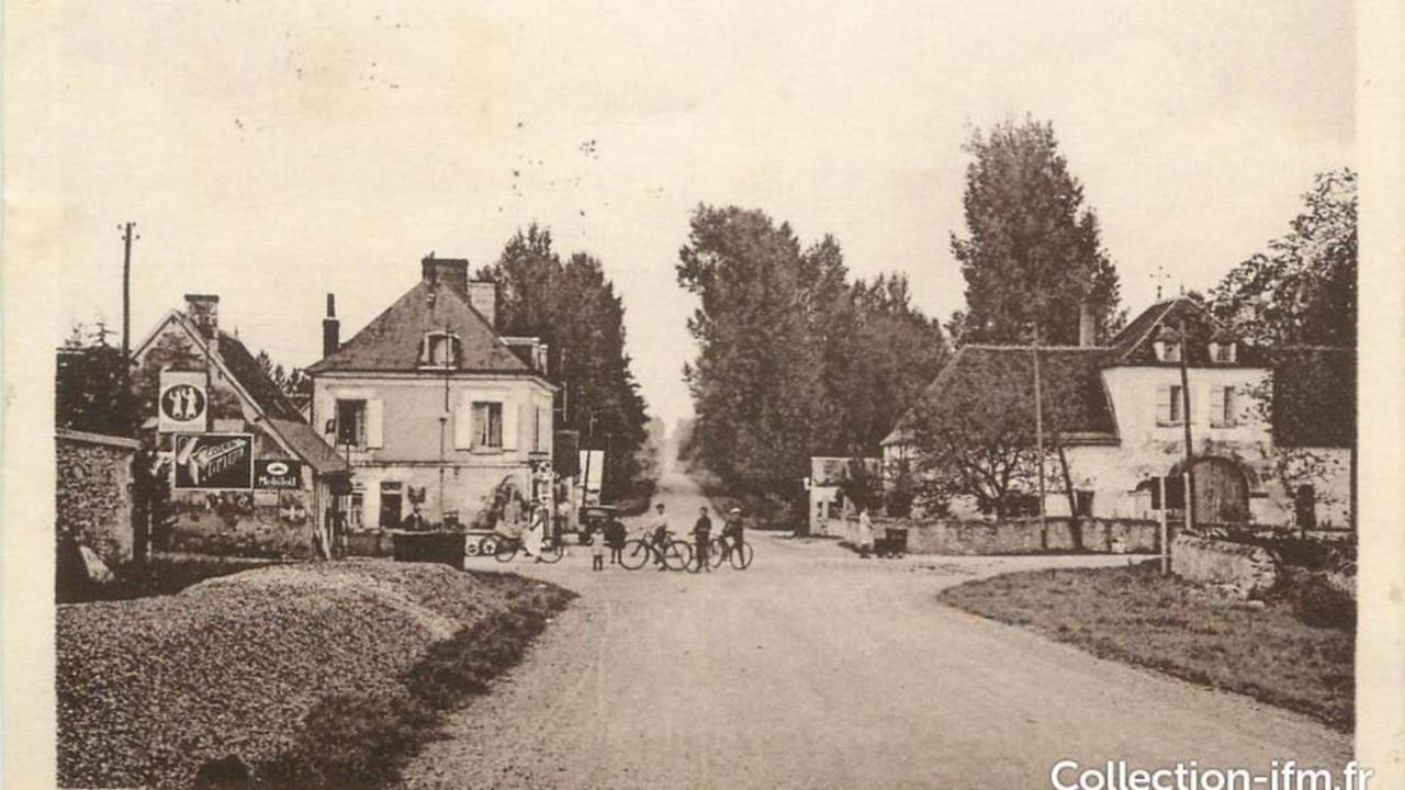 Terre De Brenne Hotel Azay-le-Ferron Exterior photo